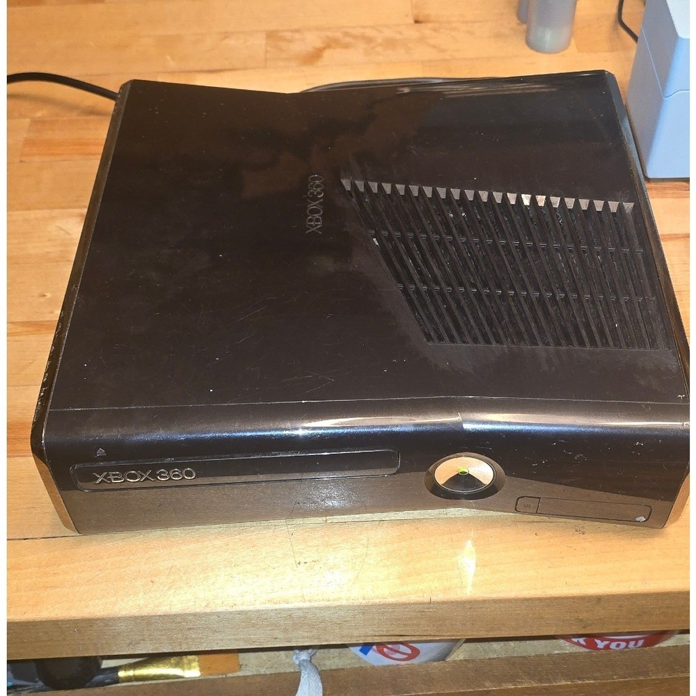 Microsoft Xbox 360 S Slim Console Gloss Black Model 1439